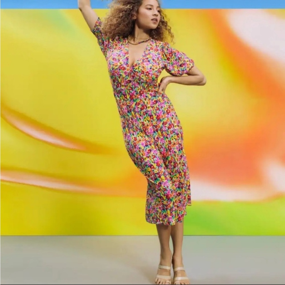 Rixo x Target Colorful Floral Puff Sleeve Midi Dress - Picture 4 of 15